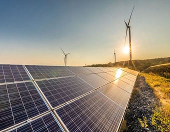 Arabia Saudita desarrollará 5.300 MW de capacidad de energía solar y eólica